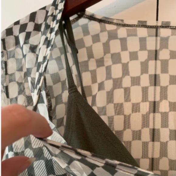 NWT Abercrombie and Fitch Checkered Top Size Small - Picture 6 of 9